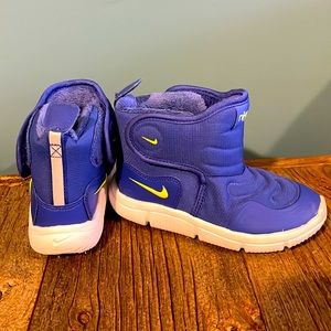 Nike Toddler Novice Boot!